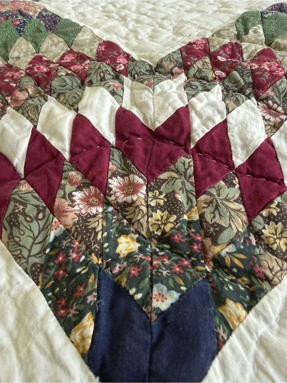 Vtg FLAWS As Is Peking Handicraft Full/Queen Broken Star Patchwork Quilt Farmhou